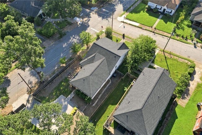 Building Photo - 1375 Miller Reed Ave SE