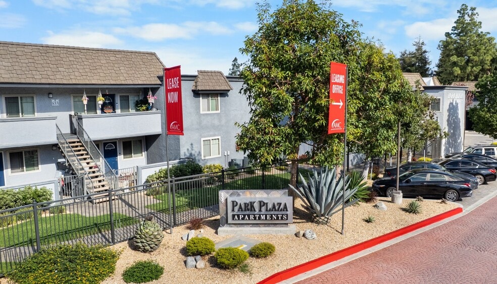 Building Photo - Park Plaza Apartments