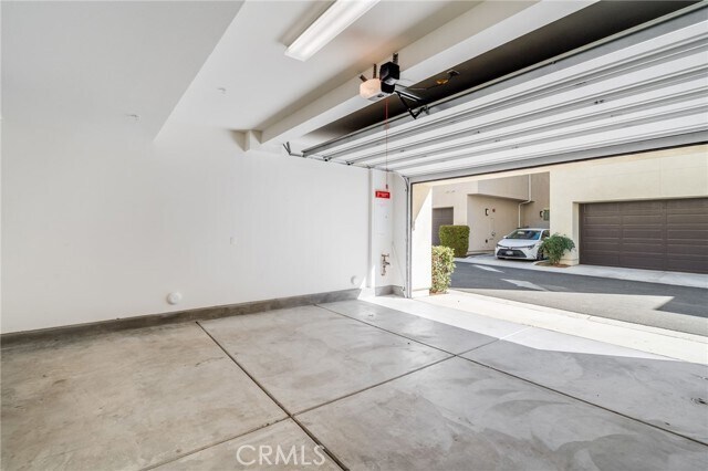 Building Photo - 582 Cultivate