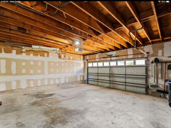 Building Photo - 71 Hideaway Dr