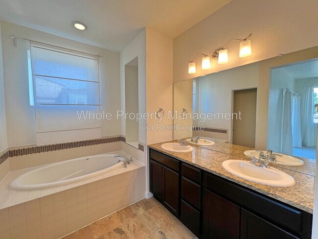 Building Photo - 2049 W 67th Pl