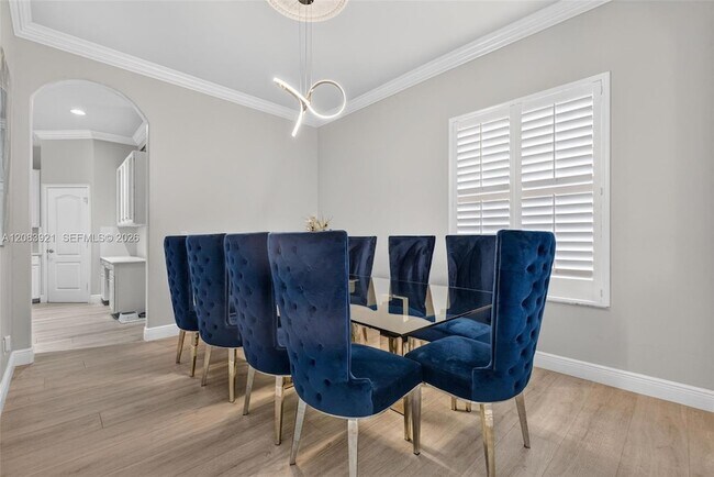 Building Photo - 9970 Rookery Cir