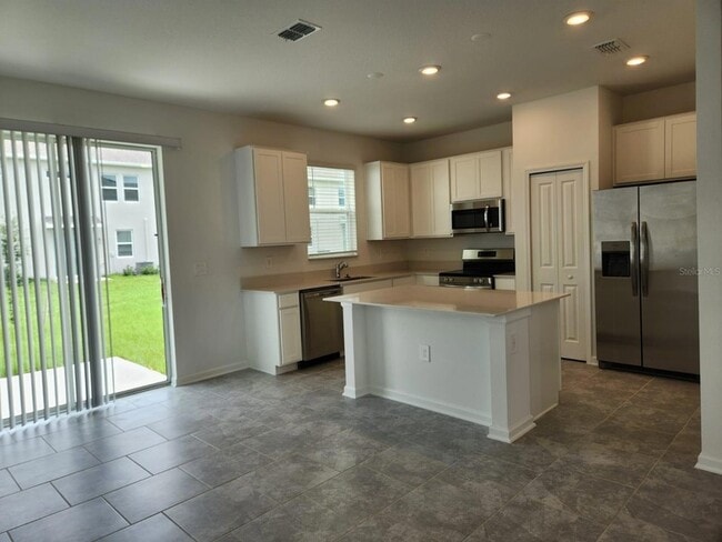Building Photo - 3258 Laurent Lp