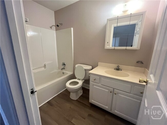 Building Photo - 547 Rustwood Dr