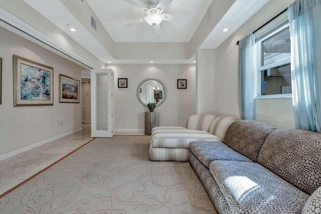 Building Photo - 1640 Presidential Way