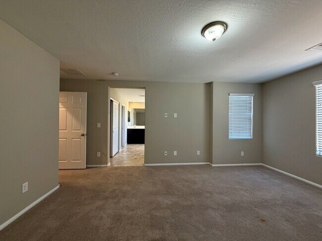 Building Photo - TWO STORY 3 BED 2.5 BATH HOME WITH SOLAR.