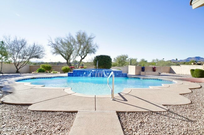 Building Photo - 12129 N Tall Grass Dr