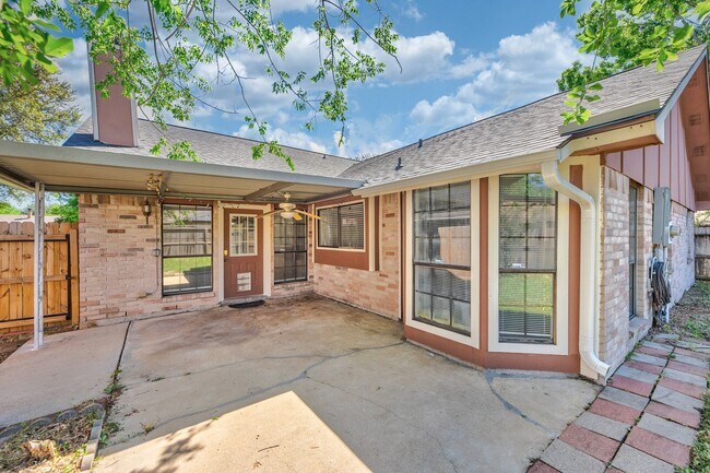 Building Photo - 16814 Kilwinning Dr