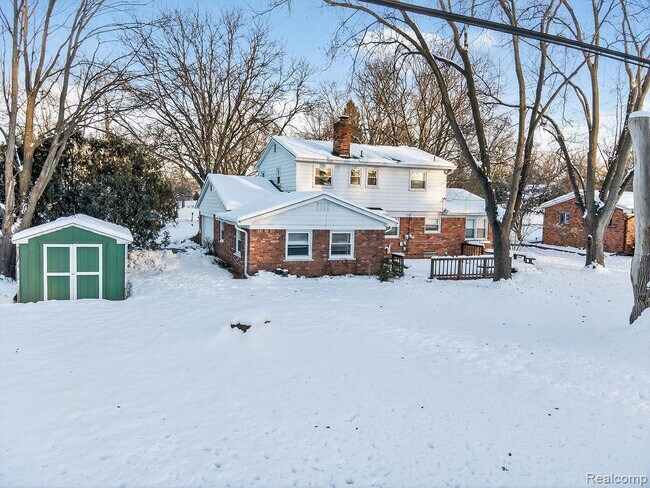 Building Photo - 126 Orchardale Dr