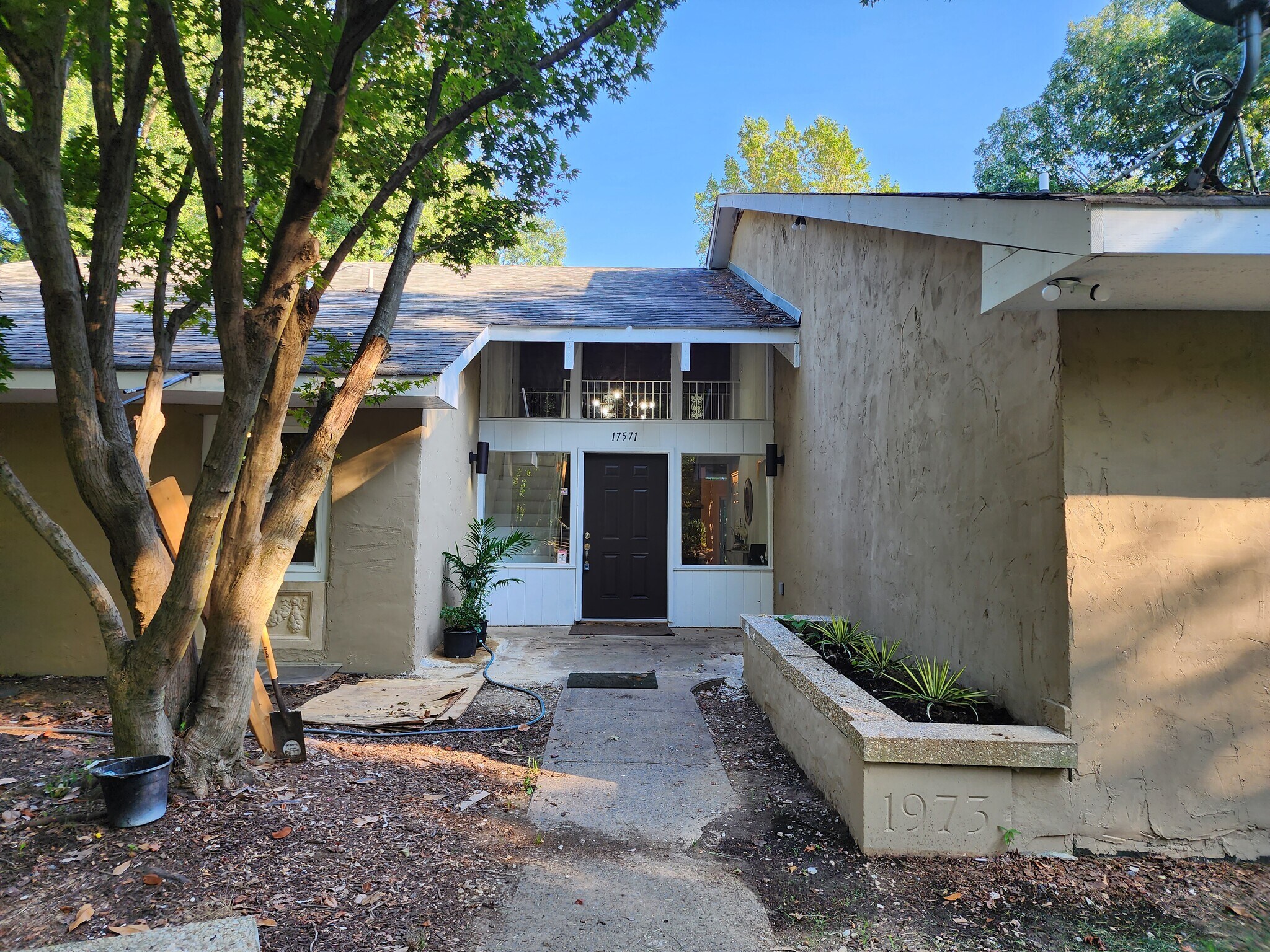 Building Photo - 17651 Graham St