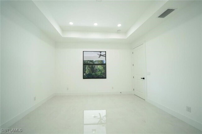 Building Photo - 3003 52nd St W