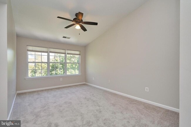 Building Photo - 20515 Blue Heron Terrace
