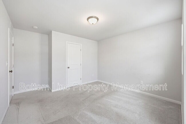 Building Photo - 517 Hanover Shr Ln
