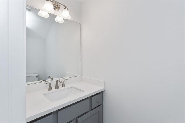 Building Photo - 11623 Waldemar Dr