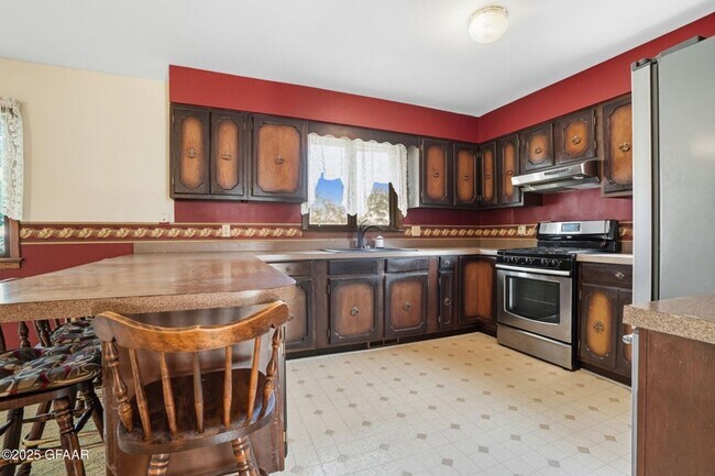 Building Photo - 322 N 7th St