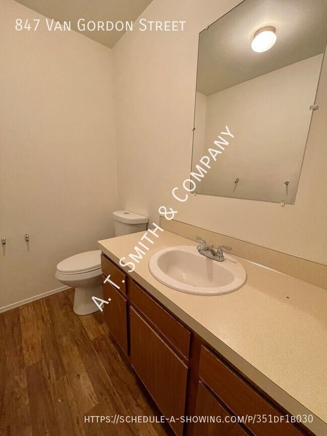 Building Photo - Clean And Spacious Two Bedroom Duplex With...