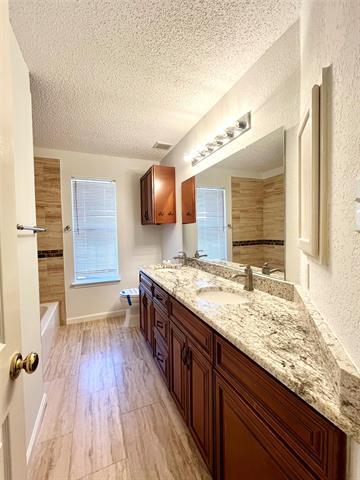 Building Photo - 2241 Dampton Dr