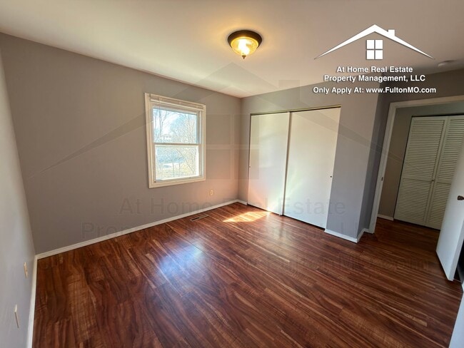 Building Photo - 1904 Springdale Ct