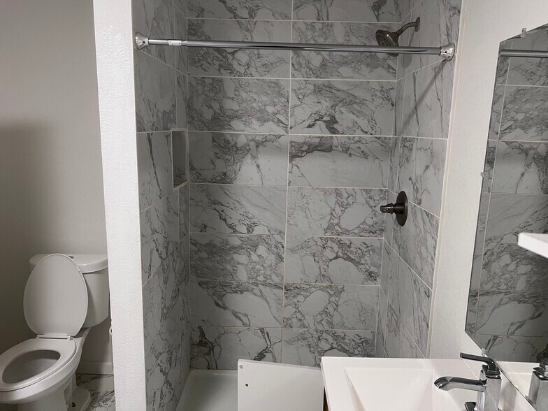 basement shower - 15800 E 121st Ave