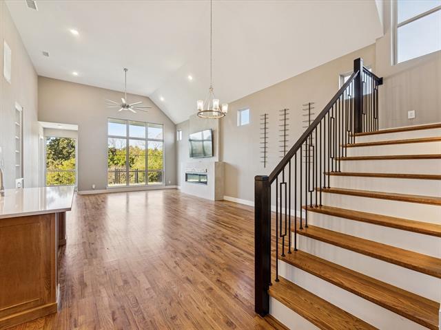 Building Photo - 914 St George Pl