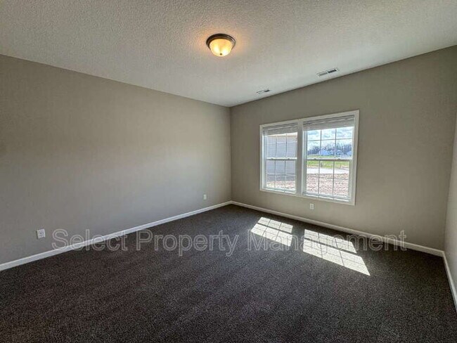 Building Photo - 8796 Elmont Cv