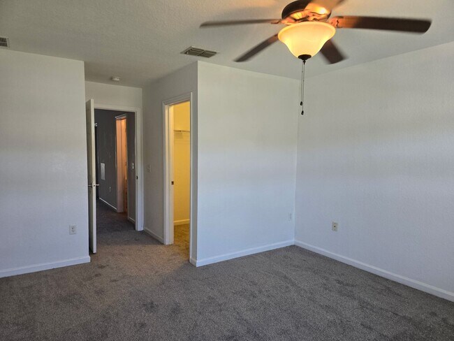 Building Photo - Townhomes at Wexford