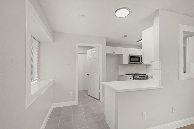 Building Photo - 22039 Rivermead Dr