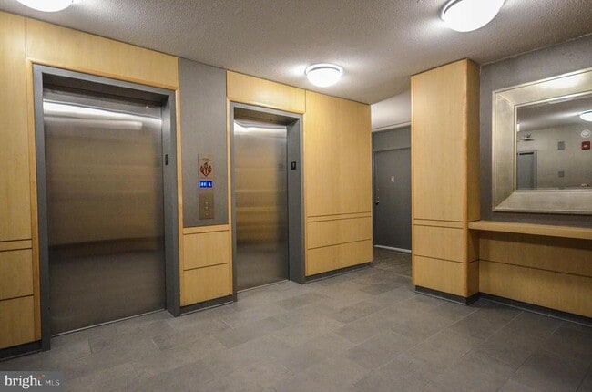 Building Photo - 4242 East-West Hwy