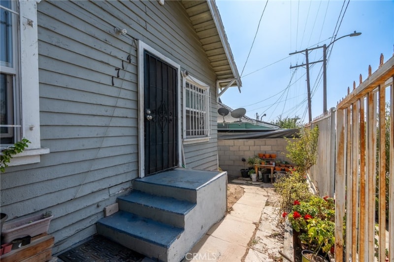 Building Photo - 1714 Walton Ave