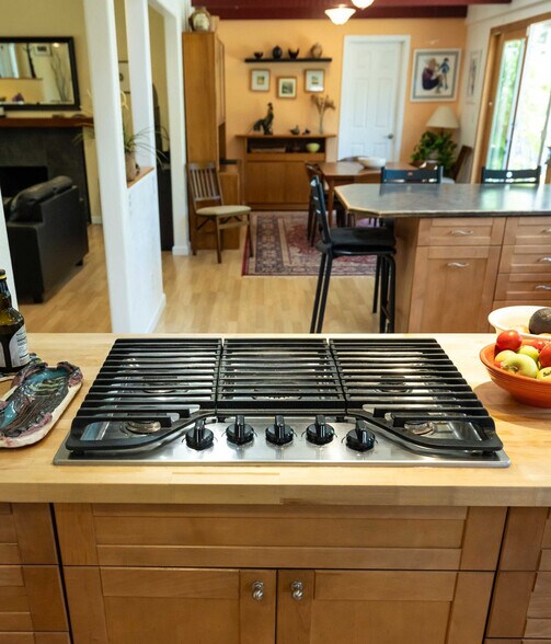 Building Photo - 611 Rheem Blvd