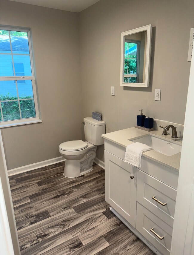 Building Photo - Kentucky Duplex