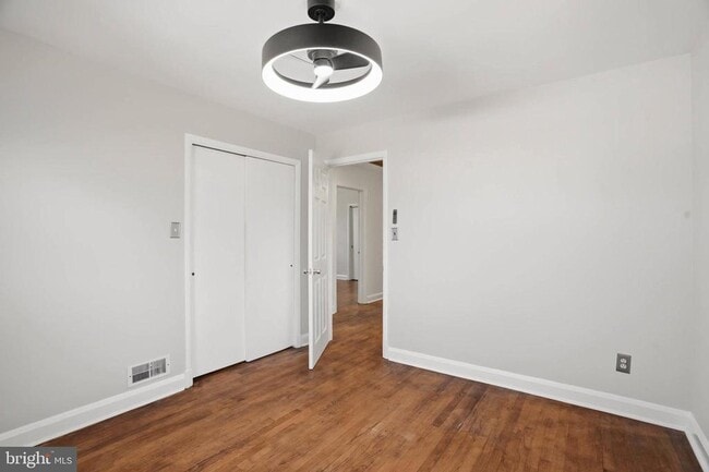 Building Photo - 110 Carroll Rd