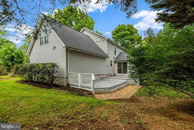 Building Photo - 10929 Park Rd