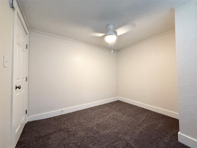 Building Photo - 14070 S HWY 288