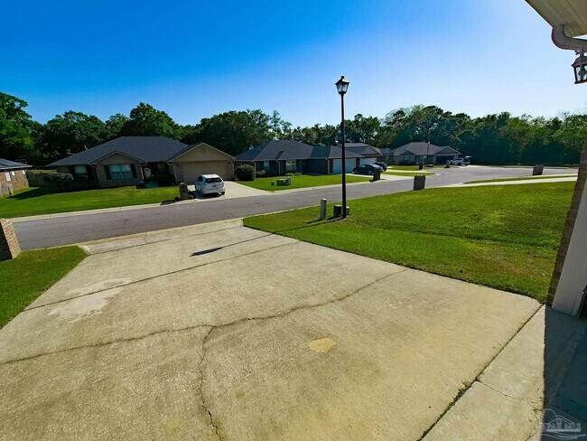 Building Photo - 6425 Sarasota St