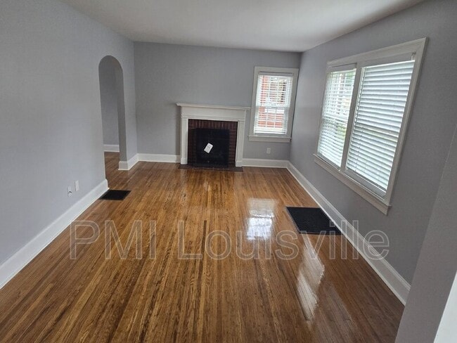 Building Photo - 2929 Bon Air Ave