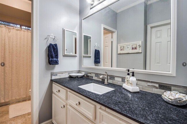 Building Photo - 16107 Wimbledon Forest Dr