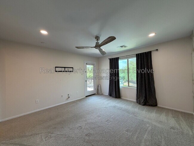 Building Photo - 5164 W Quail Track Dr