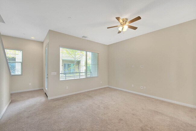 Building Photo - 741 Sawyer Pl