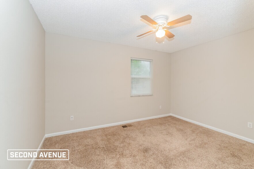 Building Photo - 6128 Key Hollow Ct