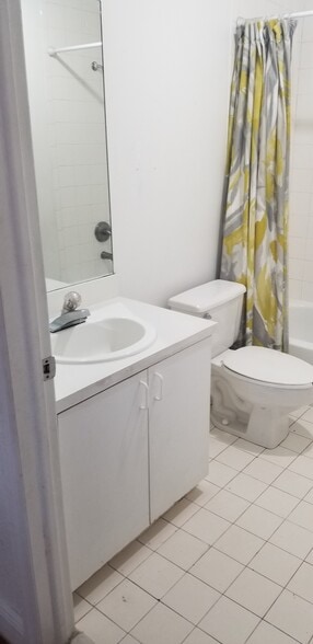 Building Photo - 8561 SW 109th Ave