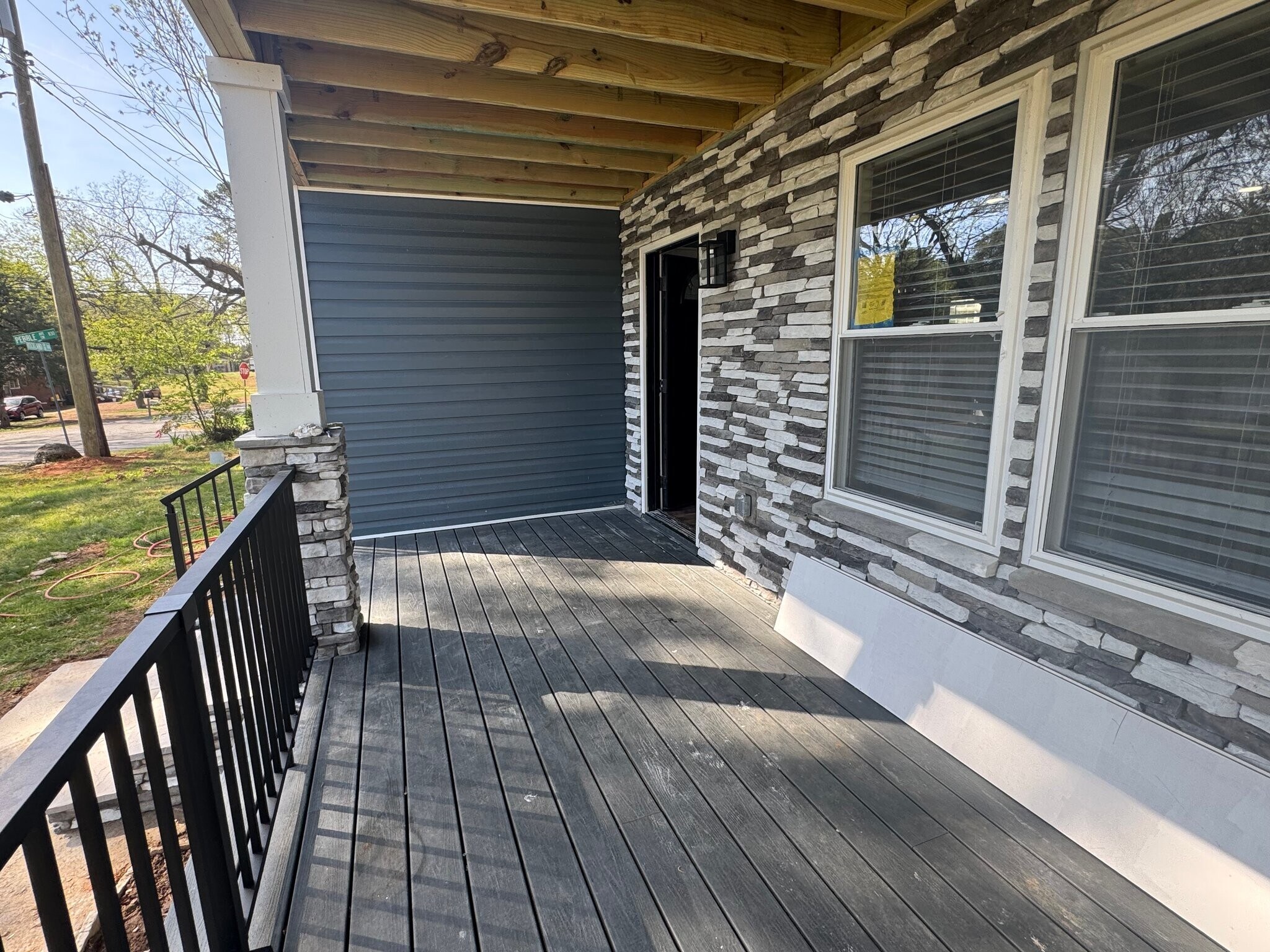 Building Photo - 1008 Rockland Cir SW