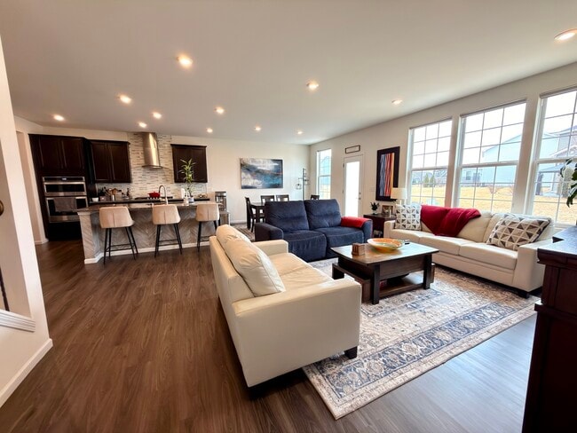 Building Photo - 12460 S Compass Ave