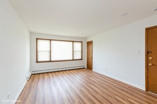 Building Photo - 14450 Jefferson Ave