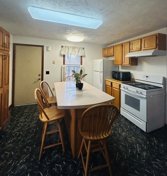 Building Photo - 175-177 Myrtle Ave