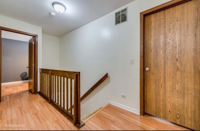 Building Photo - 249 Brittany Dr