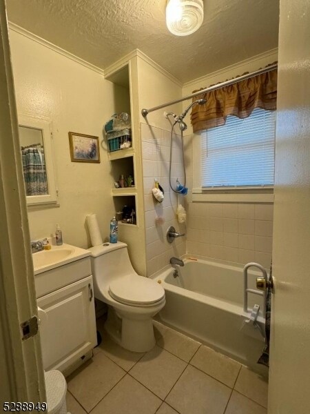 Building Photo - 221 Valley Rd