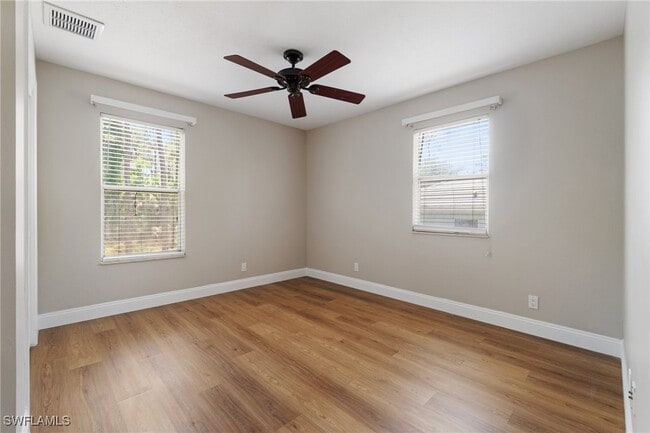 Building Photo - 5020 Hickory Wood Dr