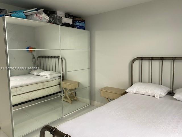 Building Photo - 2500 NE 135th St