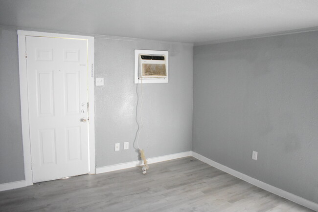 Building Photo - 1709 Boney St